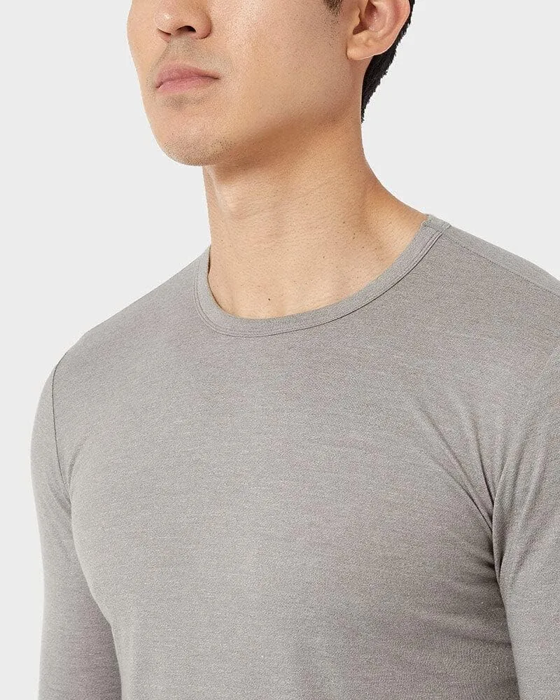 32 Degrees Men's Lightweight Baselayer Crew Top | Long Sleeve | Form Fitting | 4-Way Stretch | Thermal