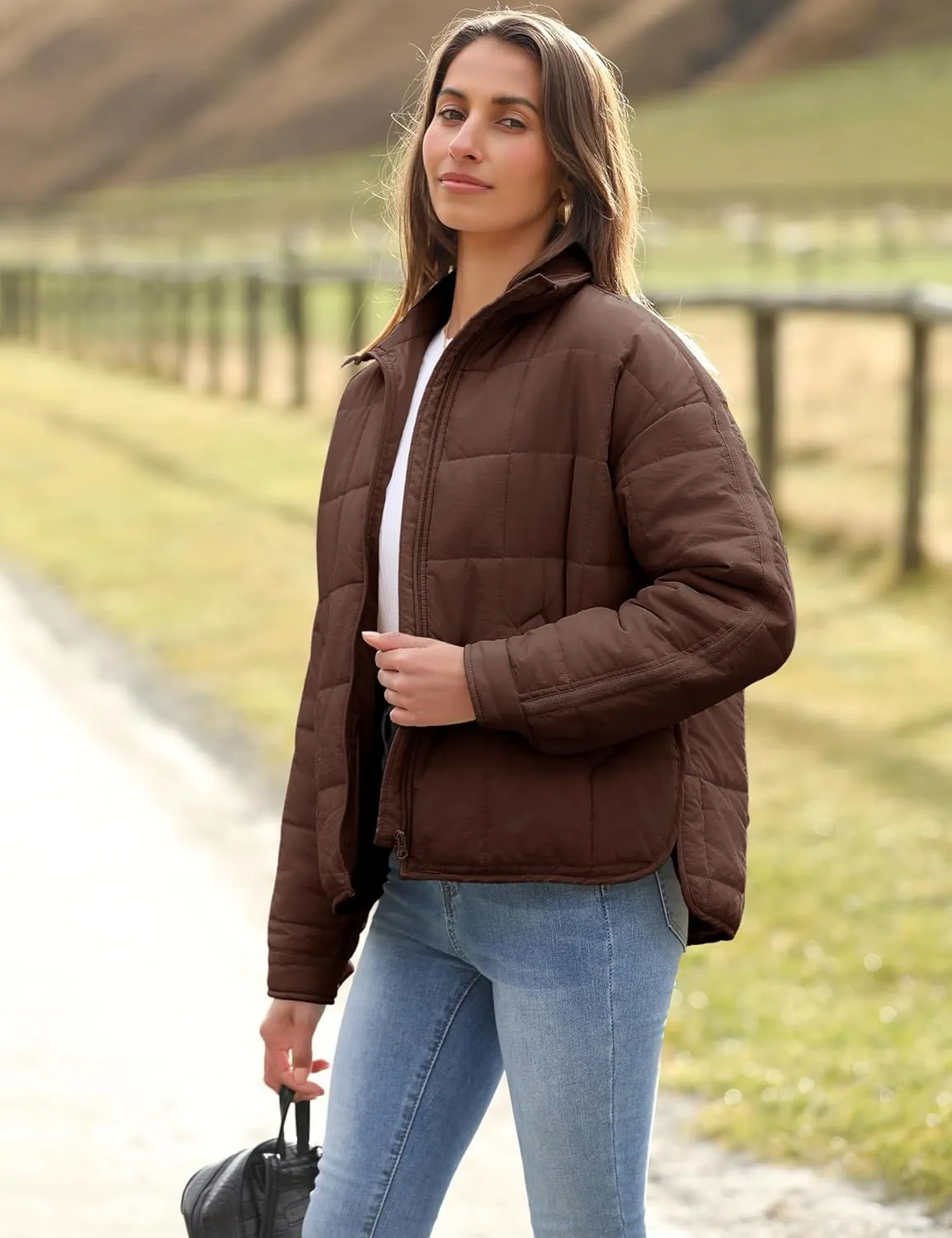 Huaqiao Womens Quilted Puffer Jackets Lightweight Zip up Short Winter Coat with Pockets