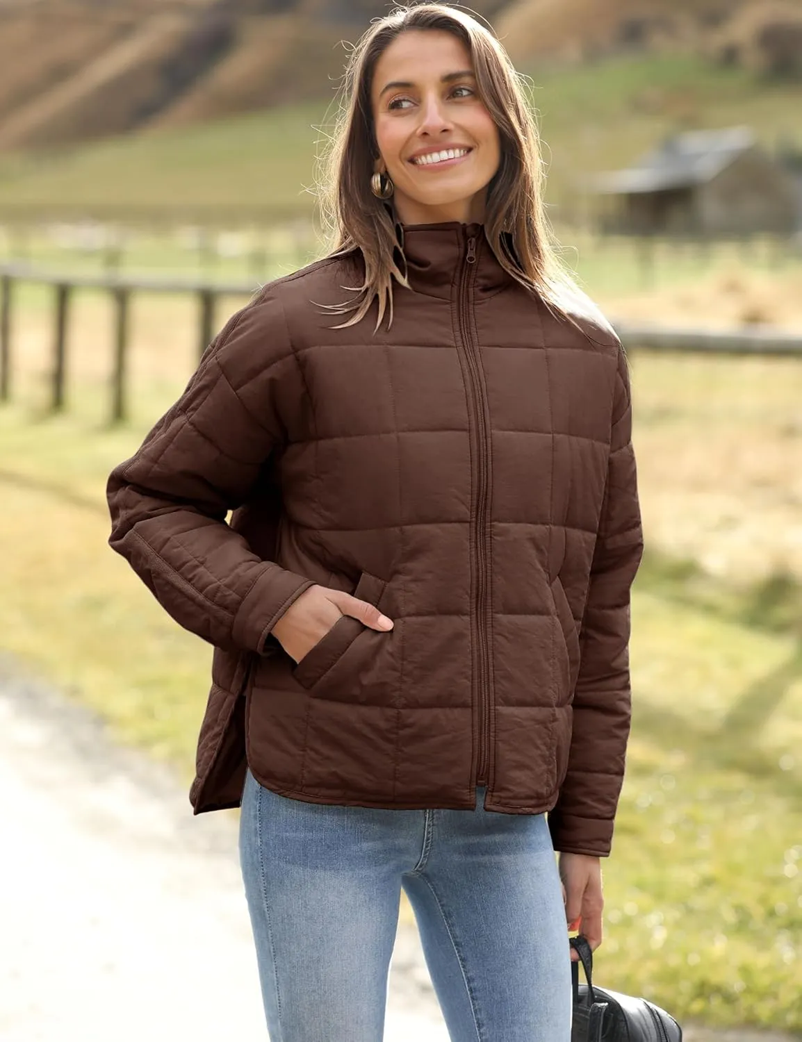 Huaqiao Womens Quilted Puffer Jackets Lightweight Zip up Short Winter Coat with Pockets